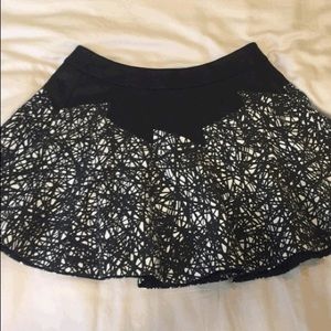NWT Karen Millen black & white skirt